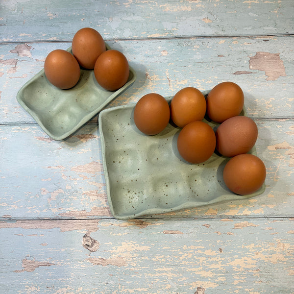 Green Egg Tray, Holds 12 Eggs