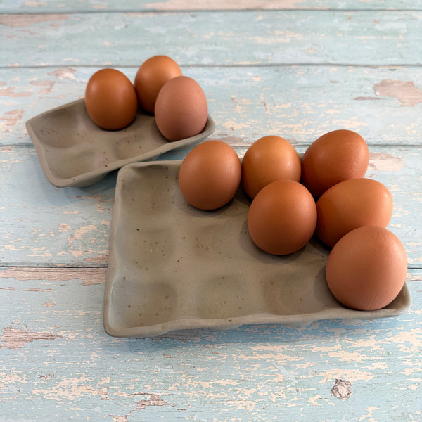 Grey Egg Tray, Holds 6 Eggs